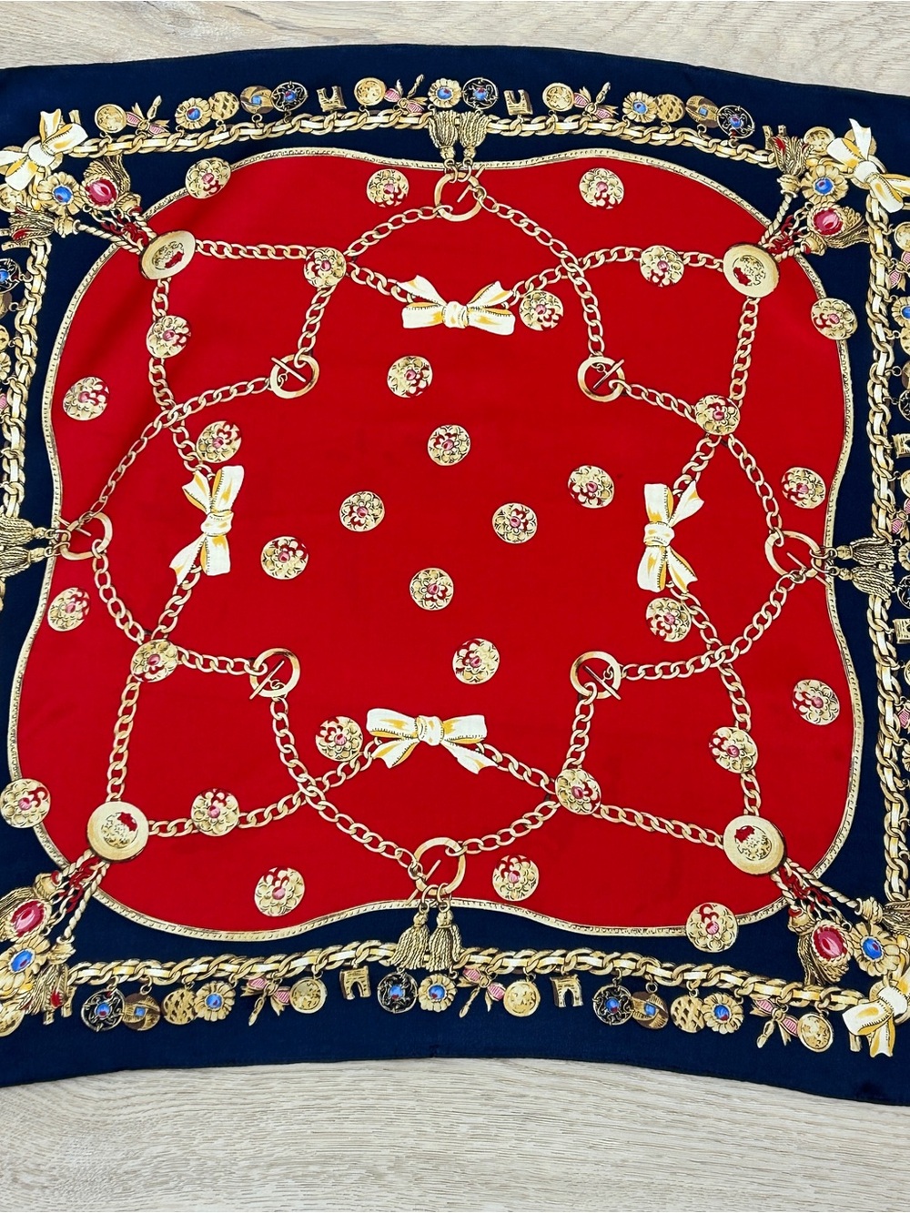 100% Silk Square Scarf Chainlink, bows
Red/blue/gold - Picture 3 of 6